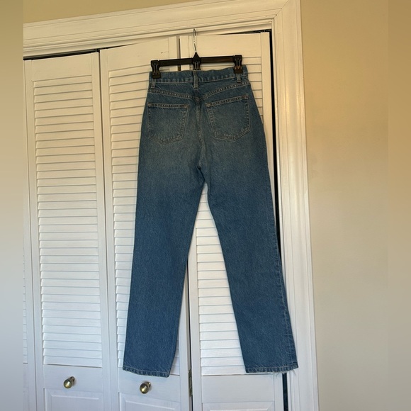 REFORMATION NWOT Distressed Cynthia High Rise Straight Jeans - Size 25 - Picture 2 of 9